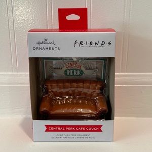 Hallmark Friends ‘Central Perk Cafe Couch’ 🛋️ ornament
Brand New!!